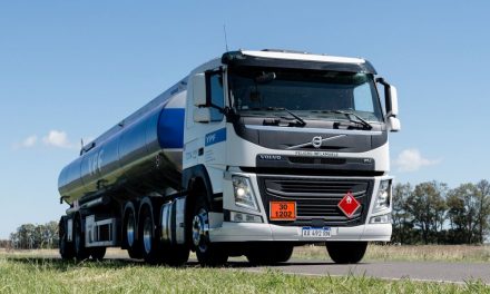 Volvo firma acuerdo con YPF como proveedor exclusivo de lubricantes en Argentina