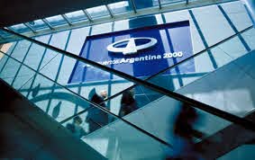 Extienden por 10 años la concesión de Aeropuertos Argentina 2000. Habrá una inversión de u$s 2.500 millones