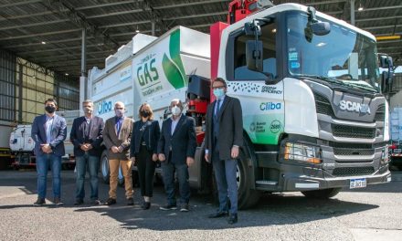 Cliba incorpora su primer camión propulsado a GNC    