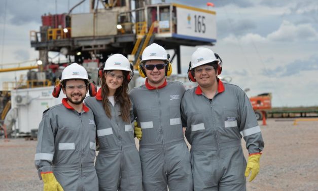 Pan American Energy incorpora Jóvenes Profesionales