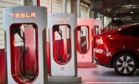 Los vehículos de GM podrán utilizar los cargadores rápidos de Tesla en EE UU a partir de 2024