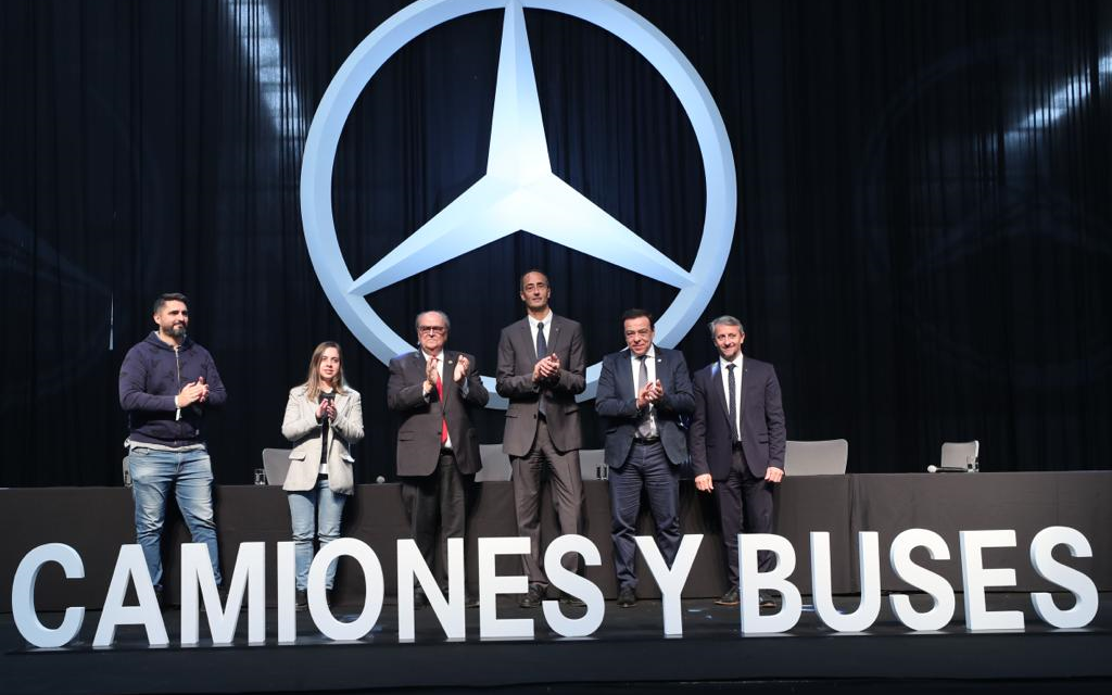 Mercedes-Benz Camiones y Buses amplía su inversión en Argentina y ya exporta a México