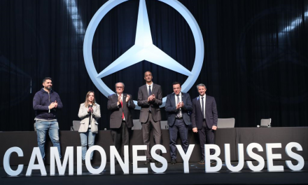 Mercedes-Benz Camiones y Buses amplía su inversión en Argentina y ya exporta a México