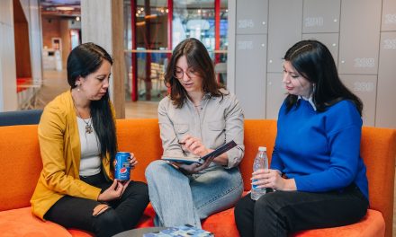 Cervecería Quilmes ofrece 1.500 becas para que mujeres se capaciten en tecnología