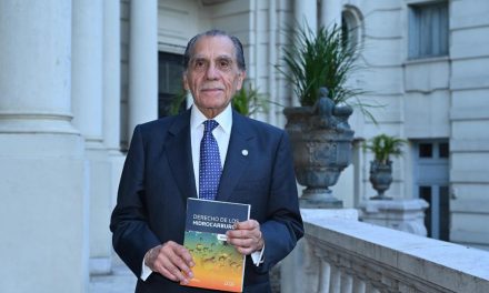 Se presentó el libro “Derecho de los Hidrocarburos”, del ex Procurador del Tesoro Rodolfo Díaz